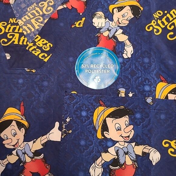 Pinocchio Cherokee Scrubs Shirt Nurse Disney Tooniforms V Neck Small NEW NWT - Picture 3 of 7